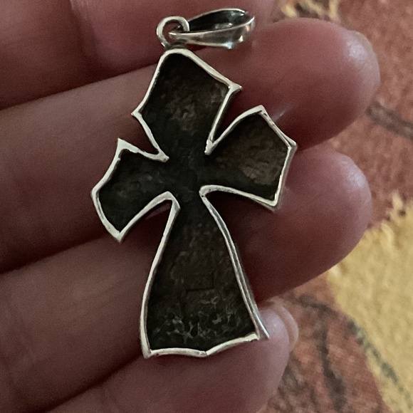 NWOT Sterling Silver 925 embossed design cross new - Picture 8 of 8